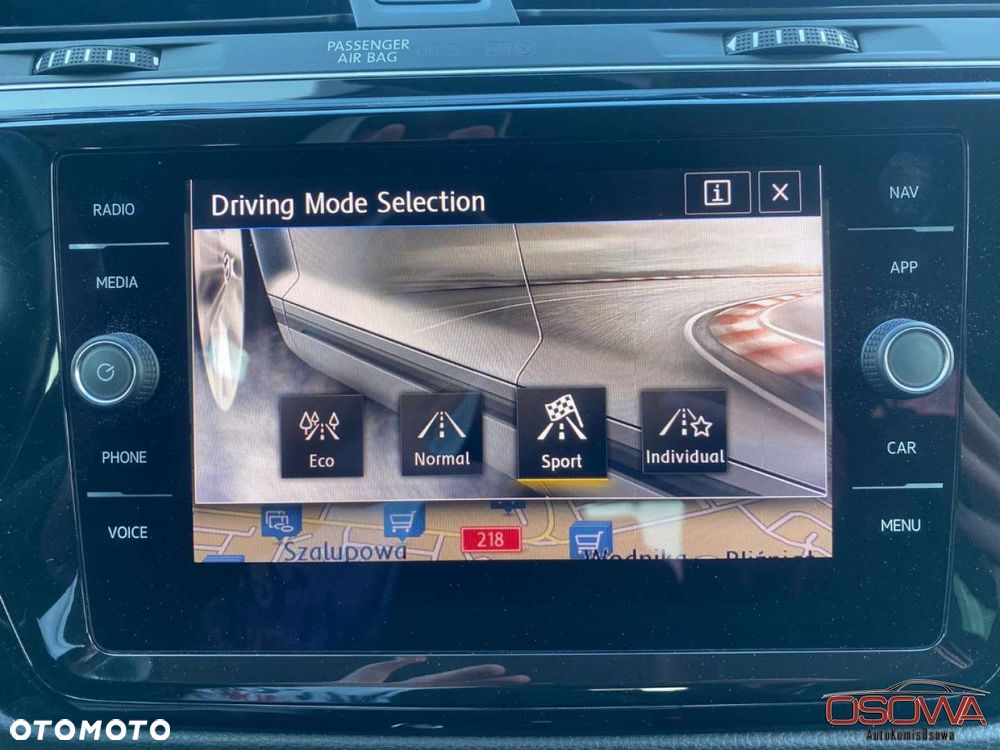 Volkswagen Touran - 23