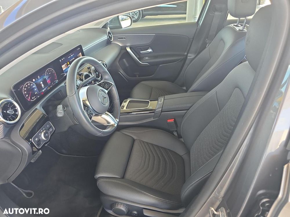 Mercedes-Benz A - 13