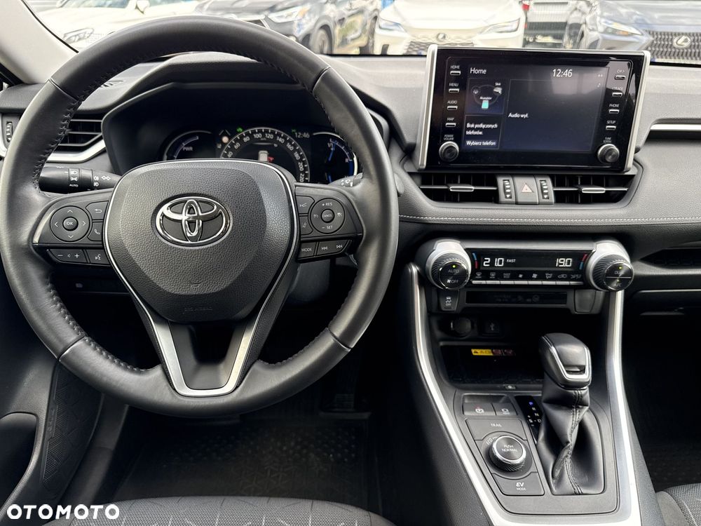 Toyota RAV4 - 10