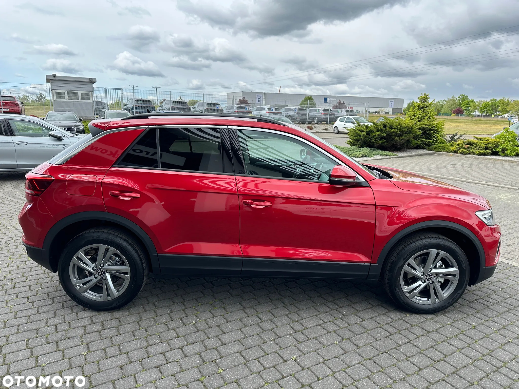 Volkswagen T-Roc - 7