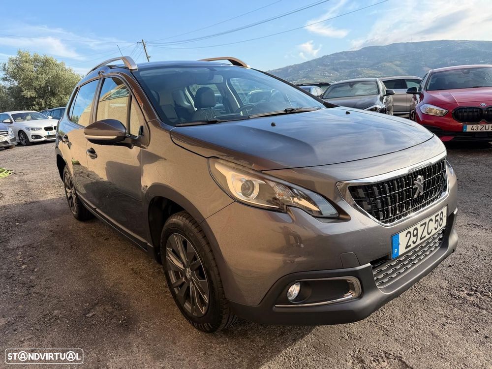 Peugeot 2008 1.2 PureTech Style - 3