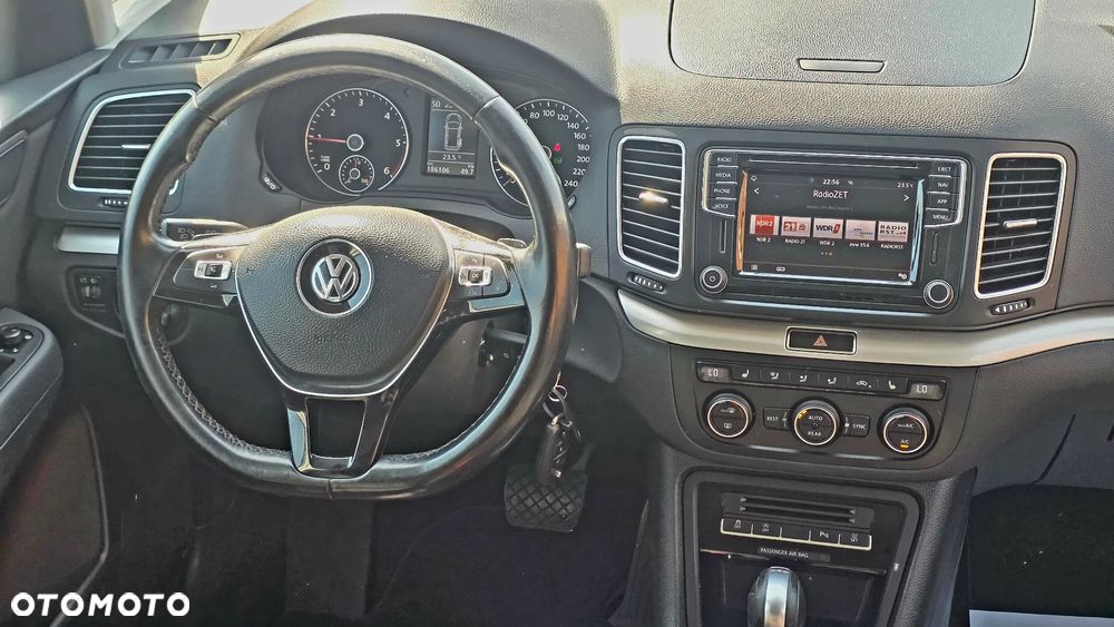 Volkswagen Sharan 2.0 TDI Highline DSG - 18