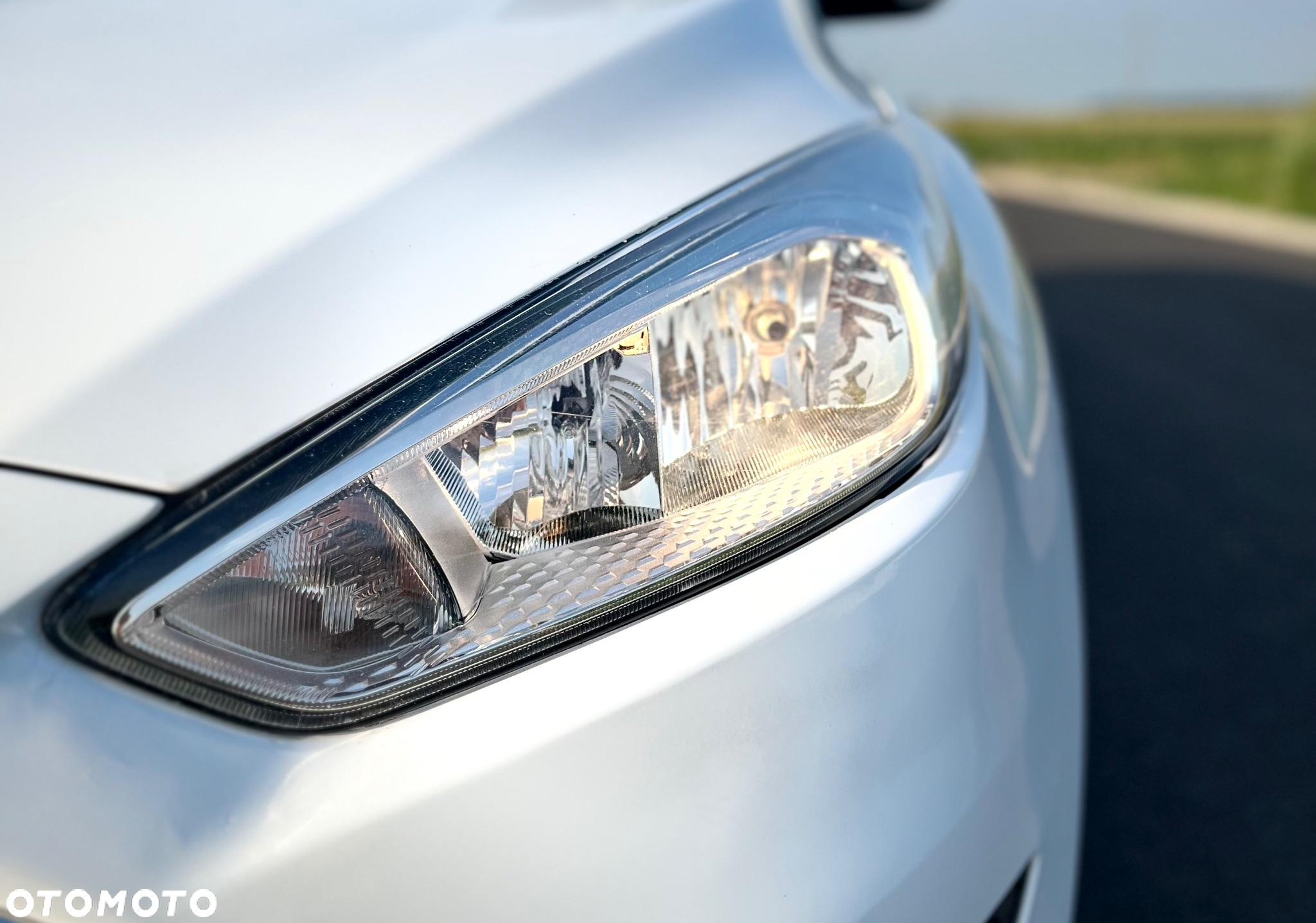 Ford Focus 1.6 TDCi DPF Start-Stopp-System SYNC Edition - 12