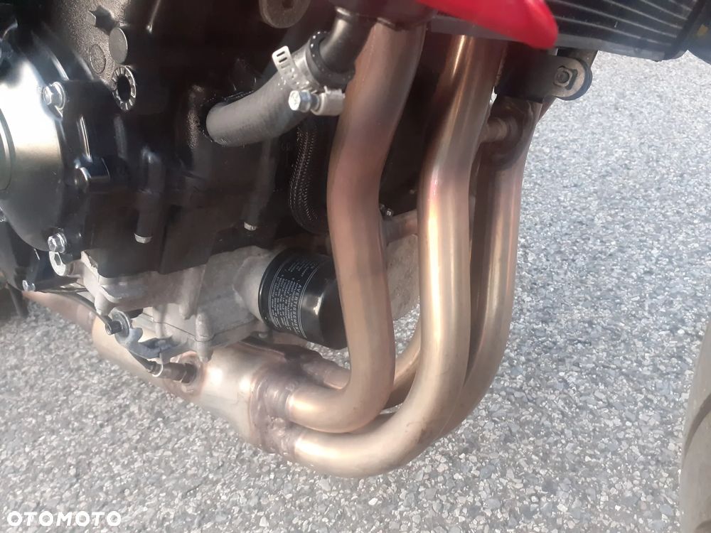 Suzuki GSX - 20