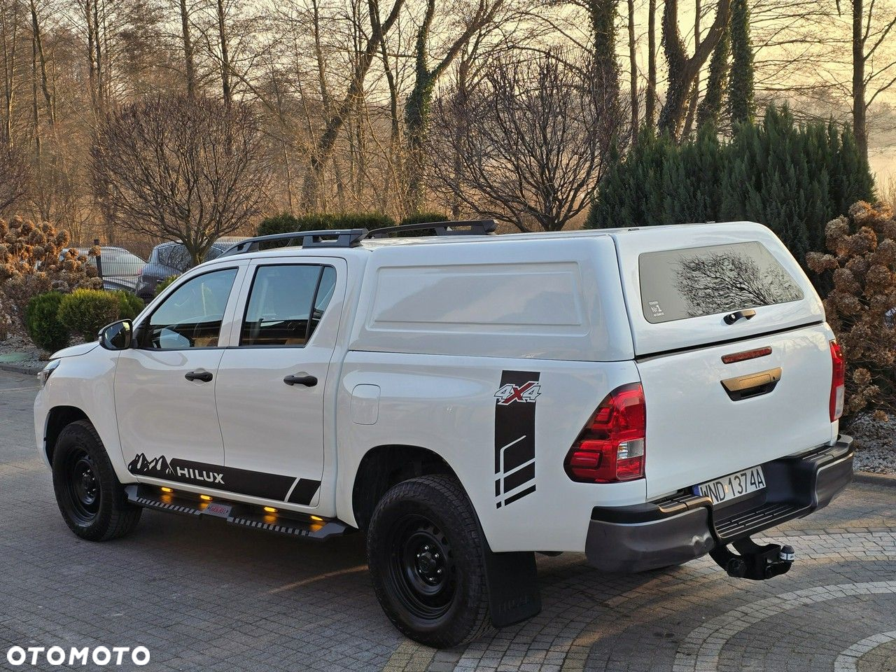 Toyota Hilux - 4