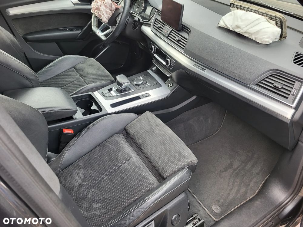 Audi Q5 55 TFSIe quattro S tronic S line - 23