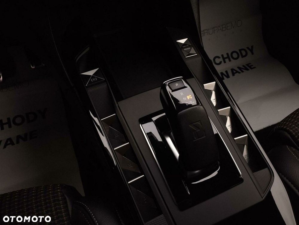 DS Automobiles DS 3 Crossback E-Tense Performance Line + - 31