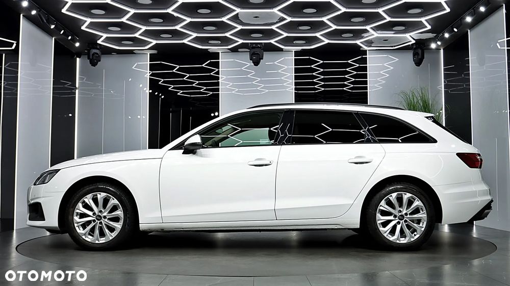 Audi A4 Avant 35 TDI S tronic - 4