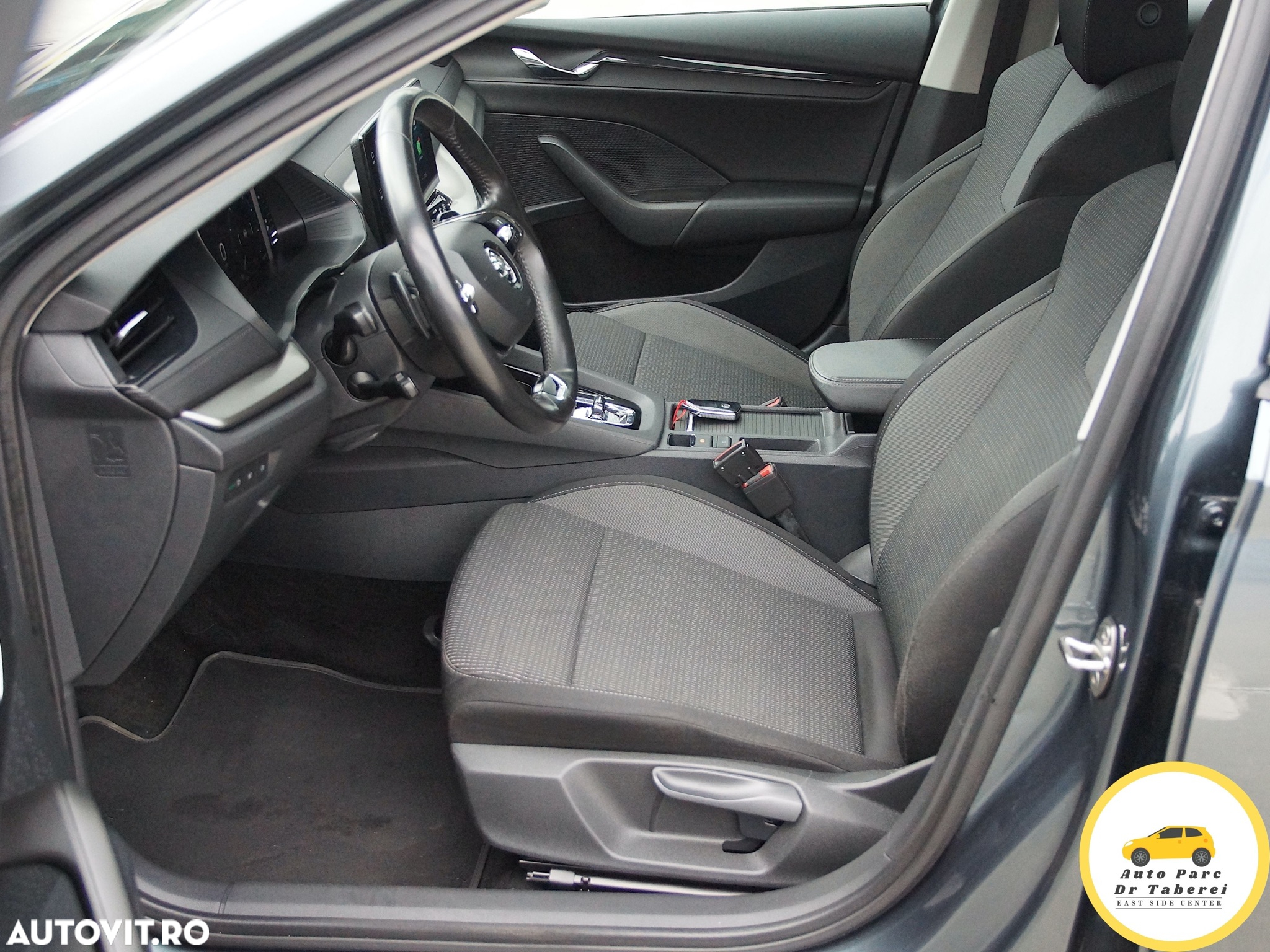 Skoda Octavia Combi Diesel 2.0 TDI DSG Style - 16