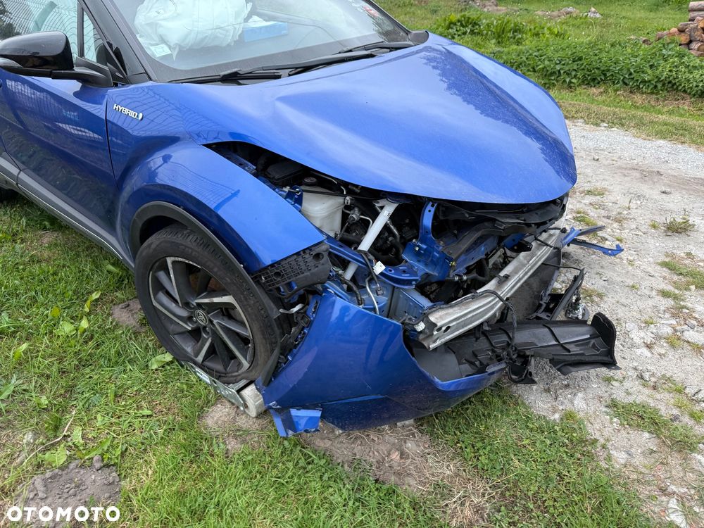 Toyota C-HR Hybrid Style Selection - 8