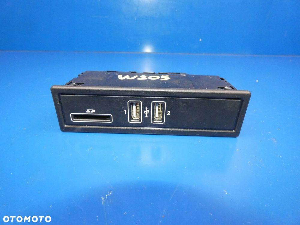 MERCEDES C KLASA W205 GLC W253 MODUŁ GNIAZDO PORT USB SSD - 1