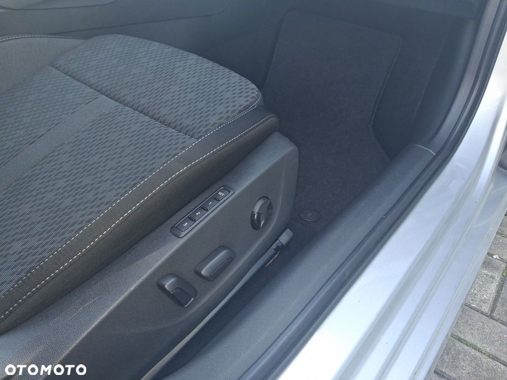 Skoda Octavia 2.0 TDI Style DSG - 31