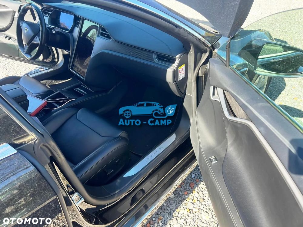 Tesla Model S 100D Allradantrieb Performance - 12