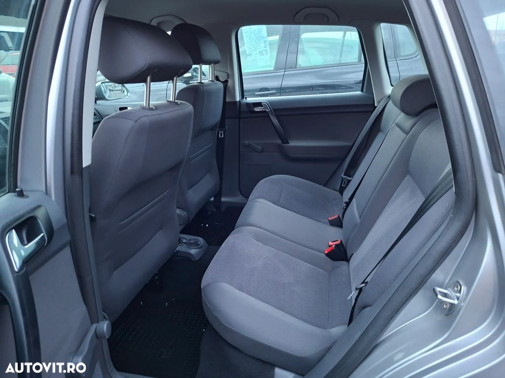 Volkswagen Polo - 8