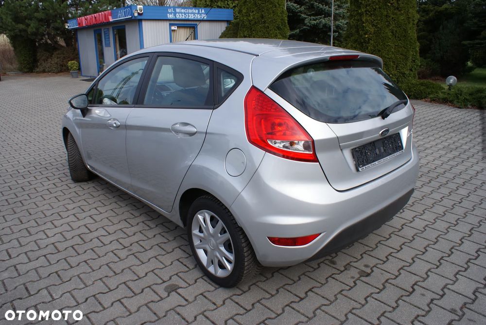 Ford Fiesta 1.25 Champions Edition - 9