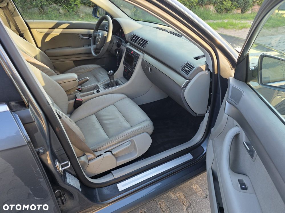 Audi A4 Avant 2.0 TDI - 13