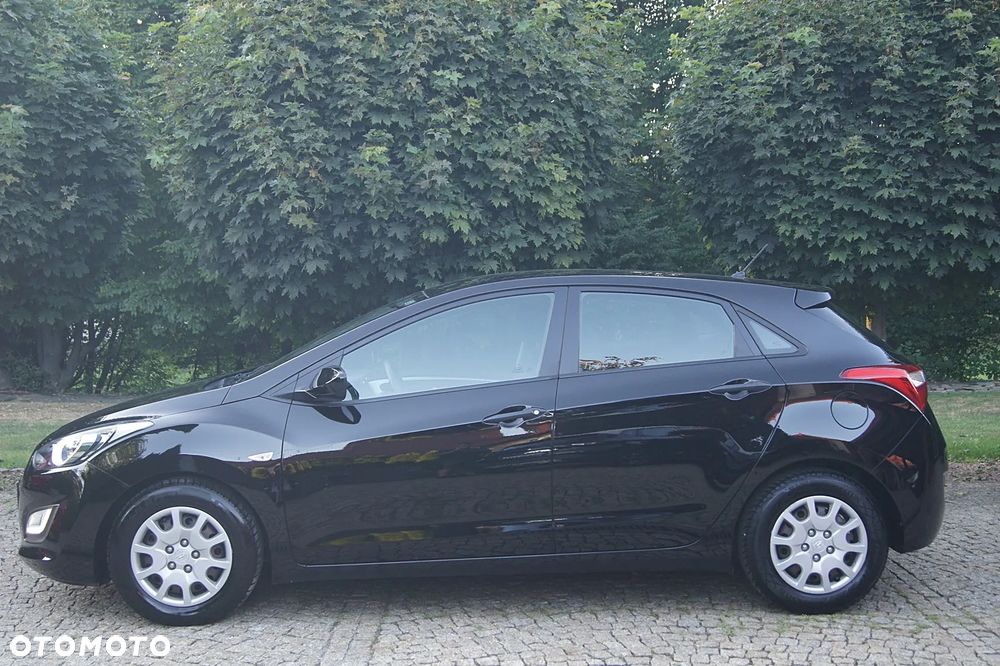 Hyundai i30 1.4 Trend - 9