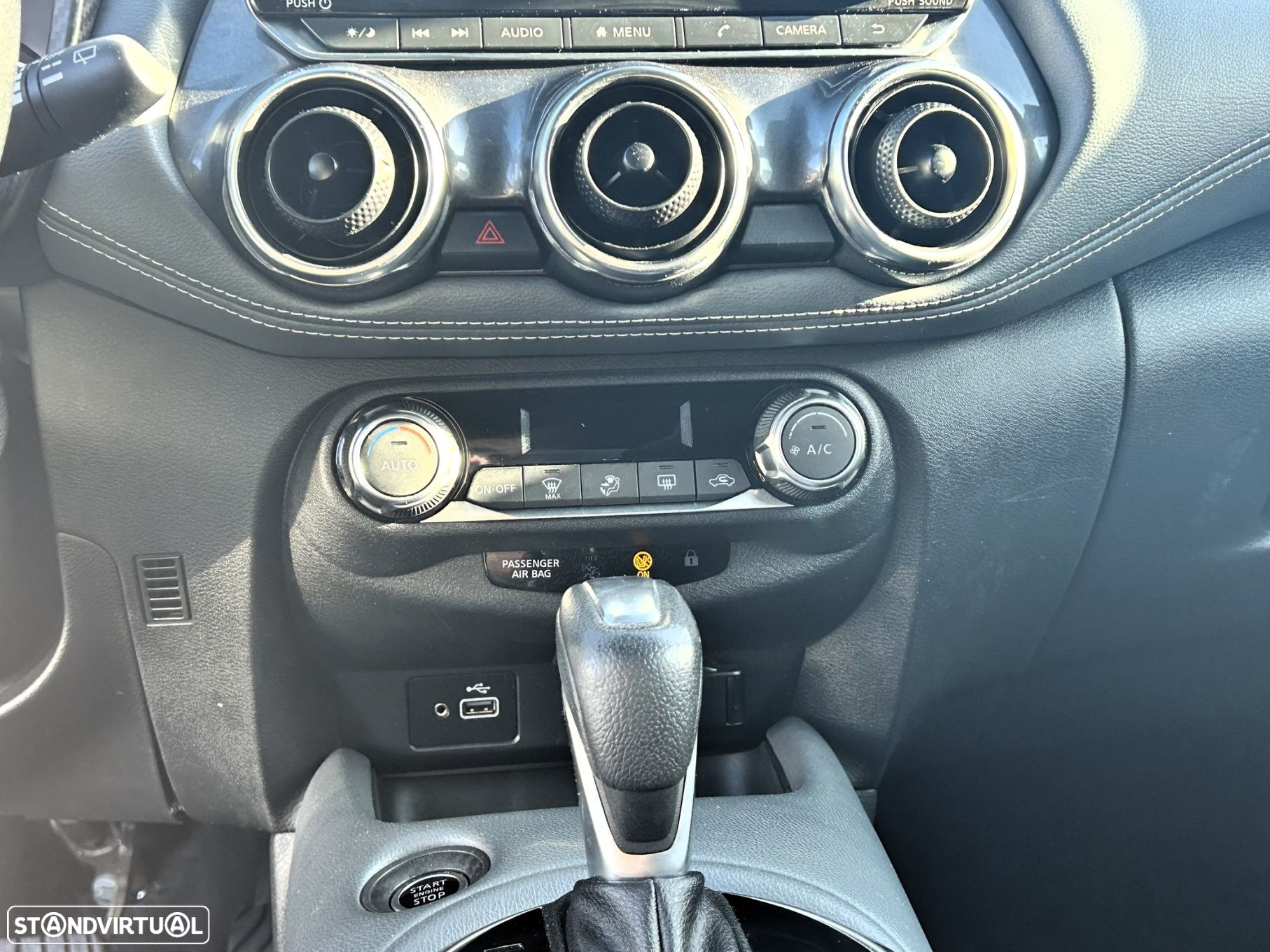 Nissan Juke 1.0 DIG-T N-Connecta DCT - 17
