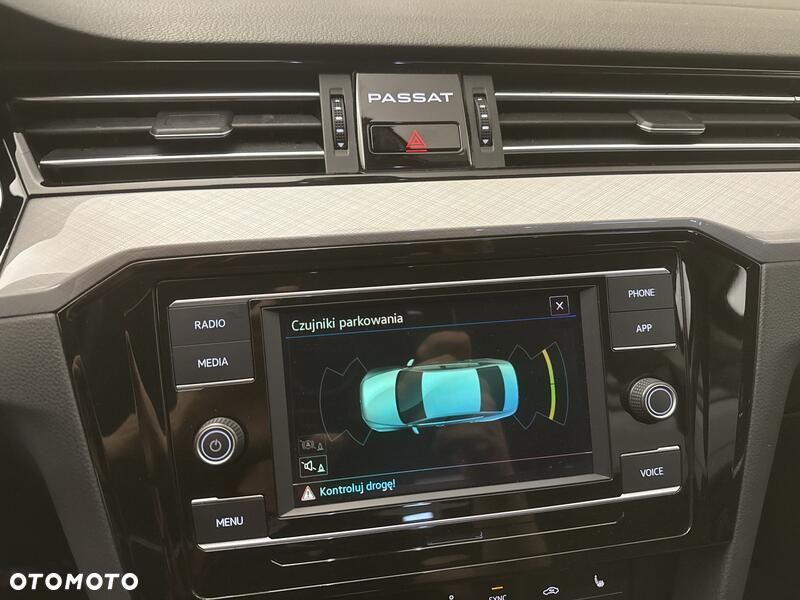Volkswagen Passat 2.0 TDI EVO Business - 15