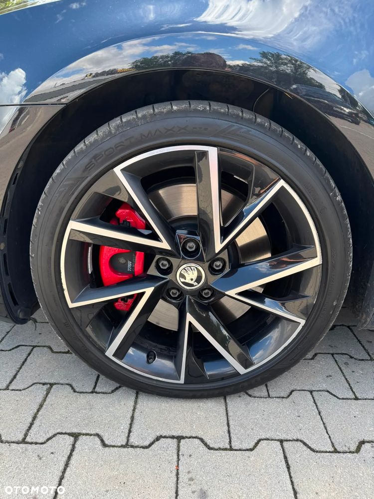 Skoda Octavia 2.0 TSI RS 245 - 8