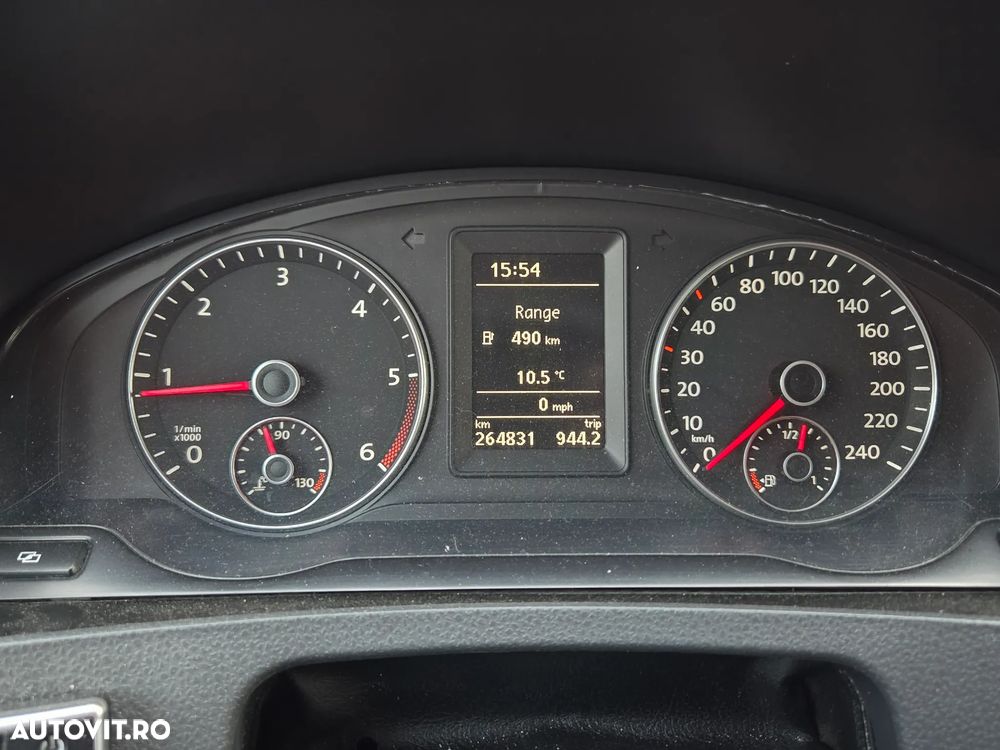 Volkswagen Caravelle - 3