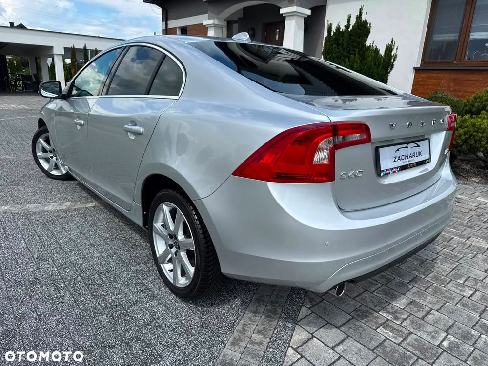 Volvo S60 D2 Momentum - 18