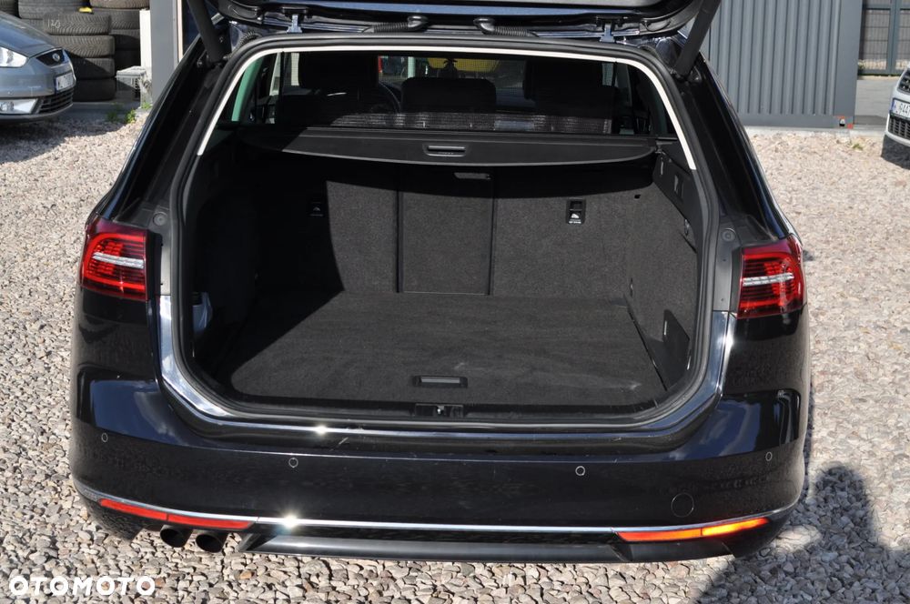 Volkswagen Passat 1.8 TSI (BlueMotion Technology) DSG Highline - 32