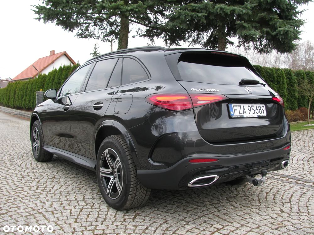 Mercedes-Benz GLC - 31