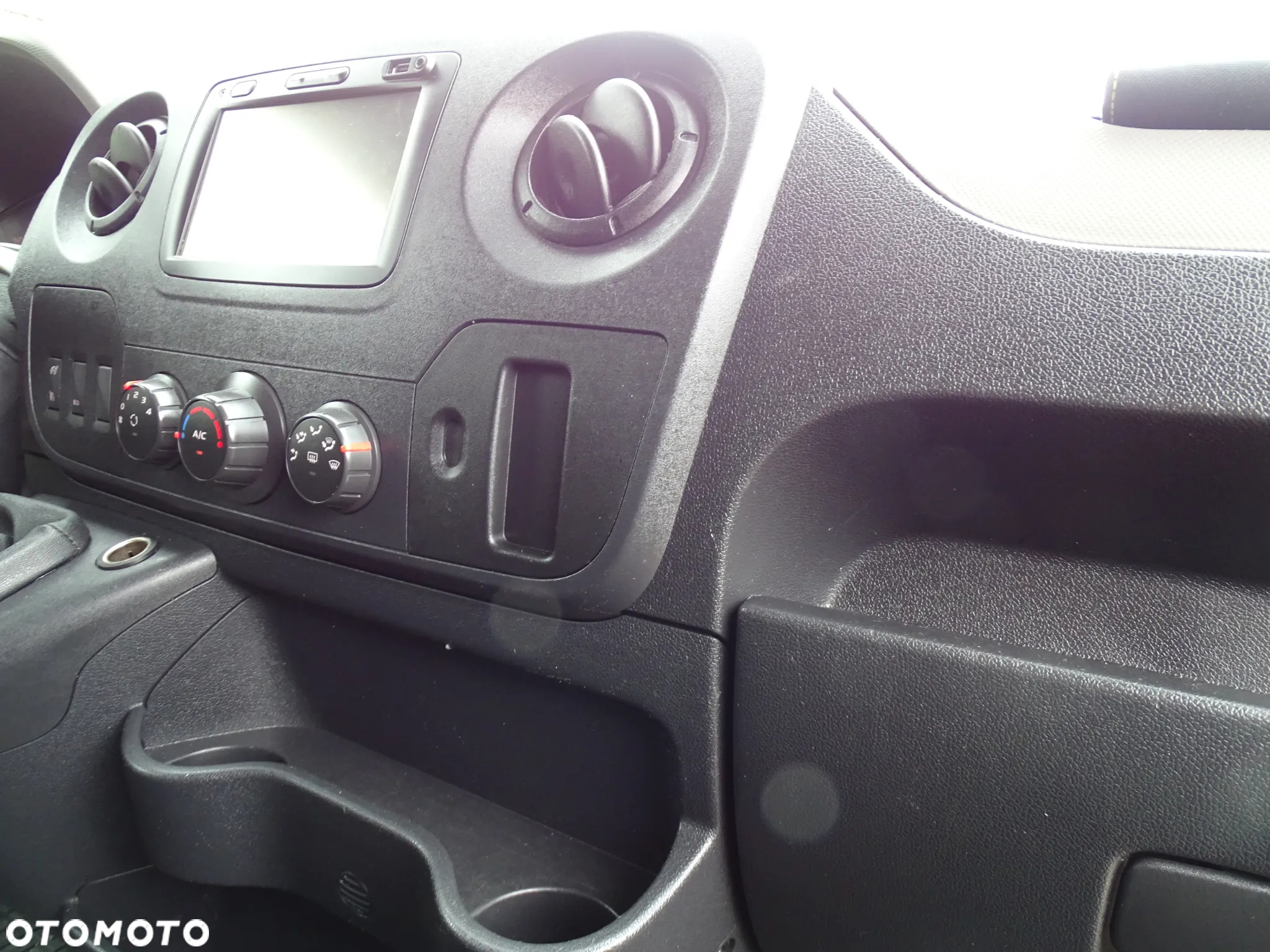 Renault MASTER 2,3 TDC ,L2 H2. KLIMATYZACJA, TEMPOMAT, HAK ,  SUPER STAN ! - 9