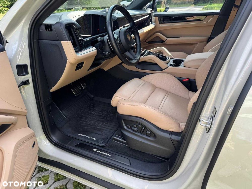 Porsche Cayenne - 5