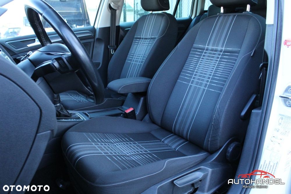 Volkswagen Golf - 18