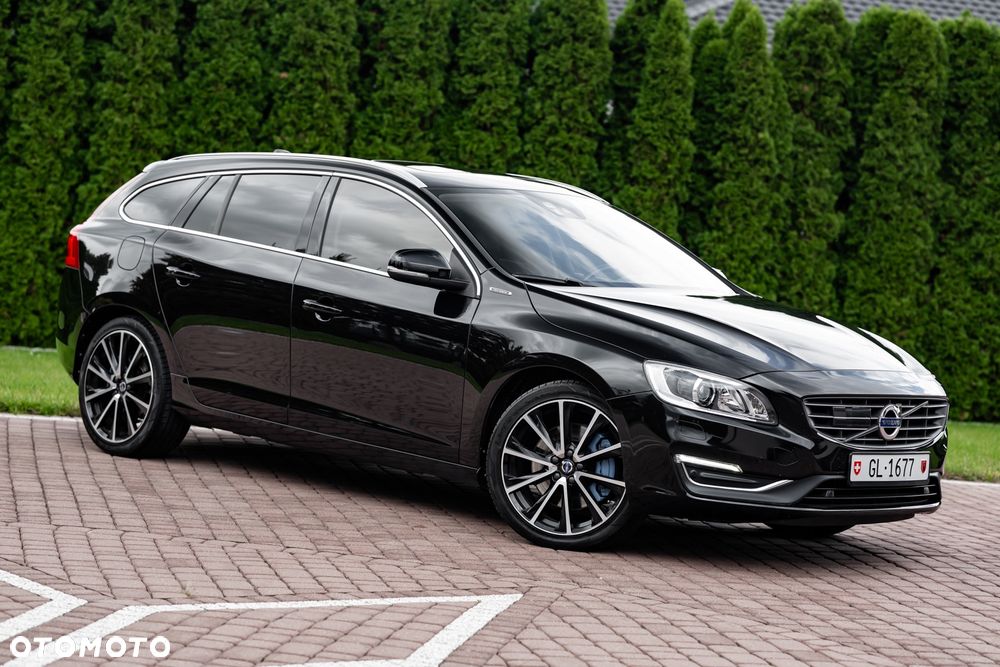 Volvo V60 D6 AWD Plug-in Hybrid Summum - 2