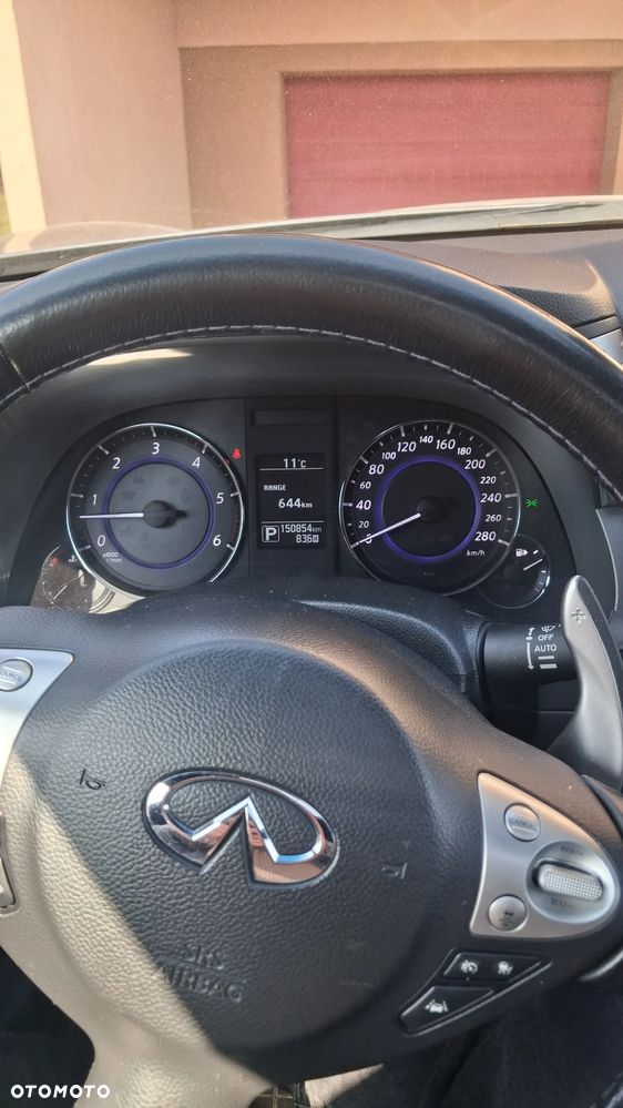 Infiniti QX70 3.0d S Premium - 12