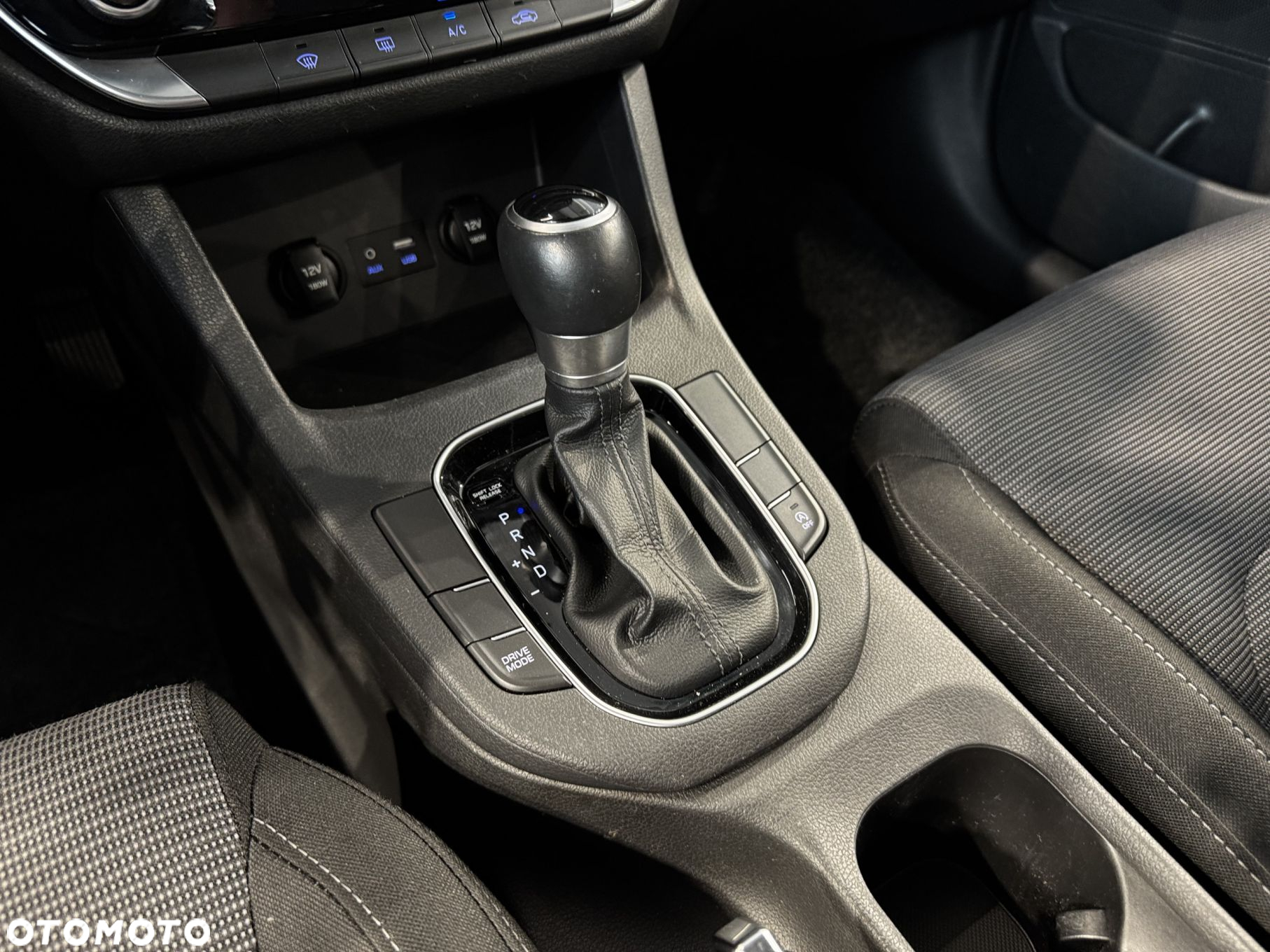 Hyundai i30 - 23