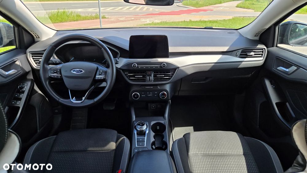 Ford Focus 1.5 EcoBlue Start-Stopp-System TITANIUM DESIGN - 6