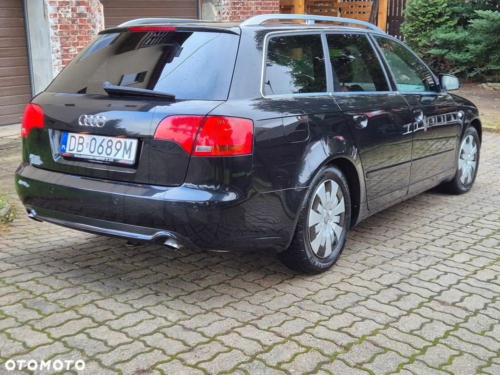 Audi A4 Avant - 4