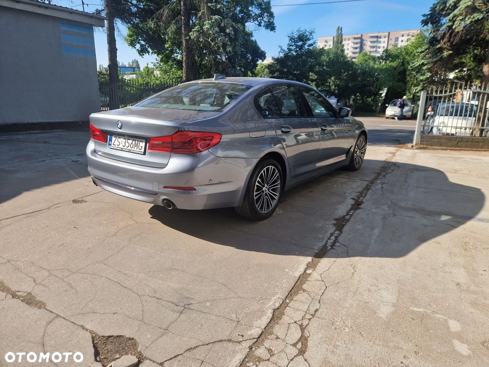 BMW Seria 5 520d xDrive MHEV Sport Line sport - 14