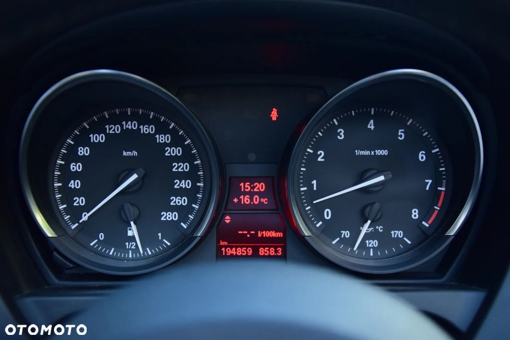 BMW Z4 sDrive30i - 28