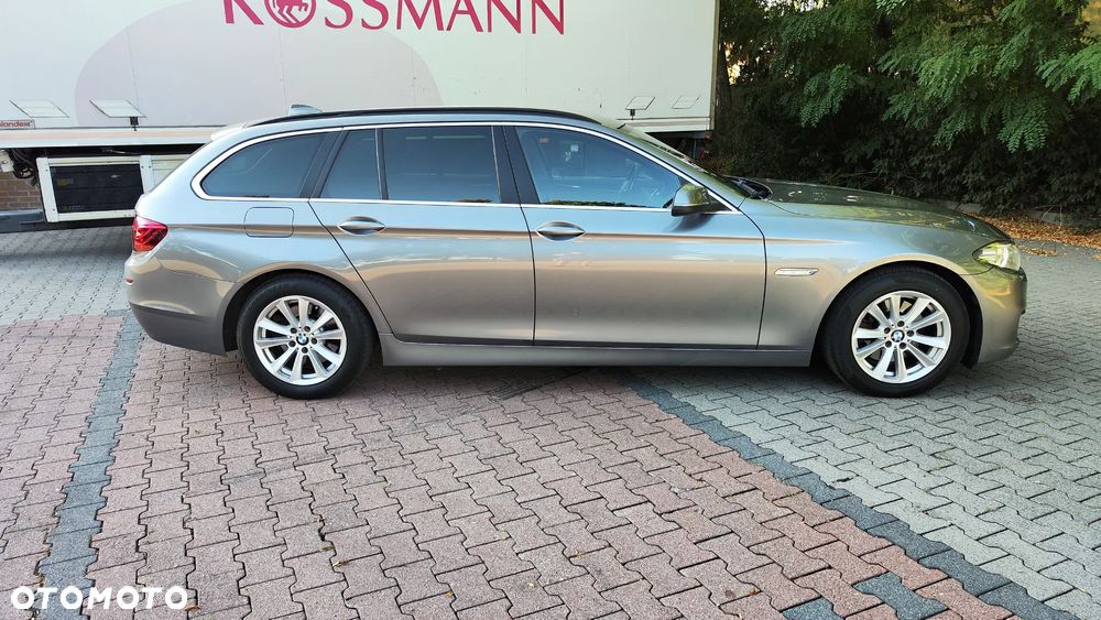 BMW Seria 5 520d - 12