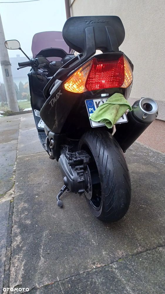 Yamaha Tmax - 10