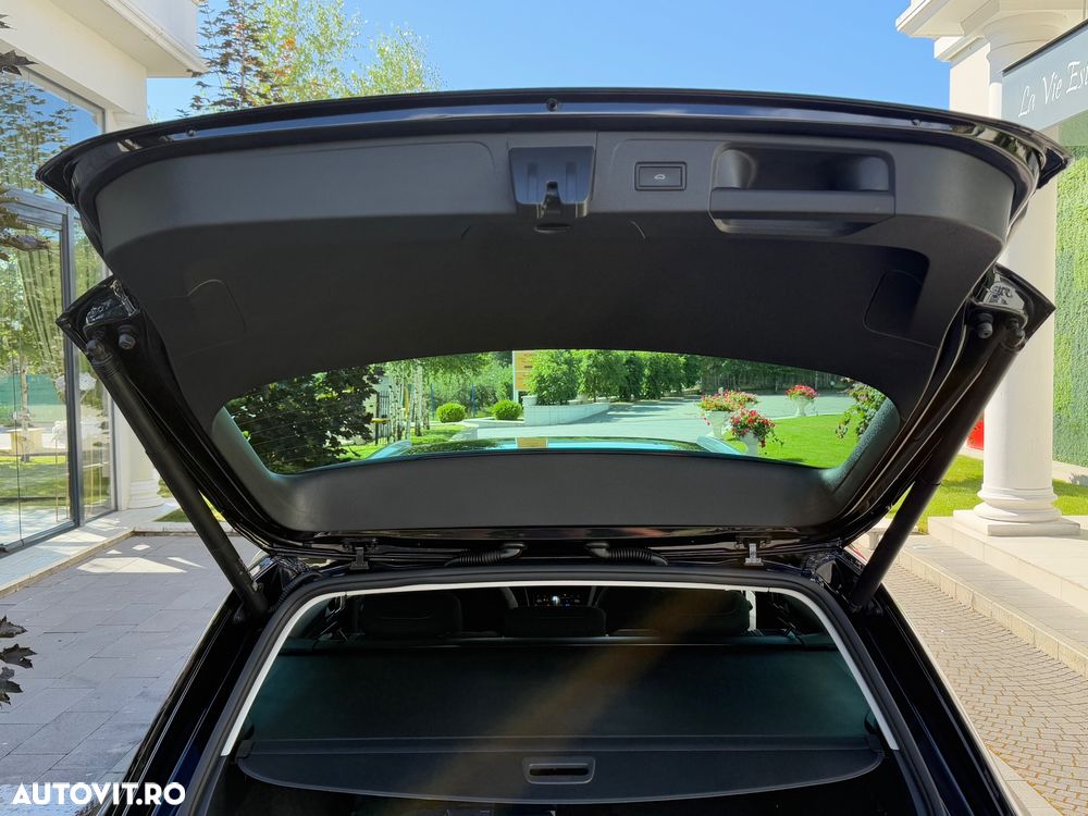 Volkswagen Passat Variant 2.0 TDI DSG Business - 11