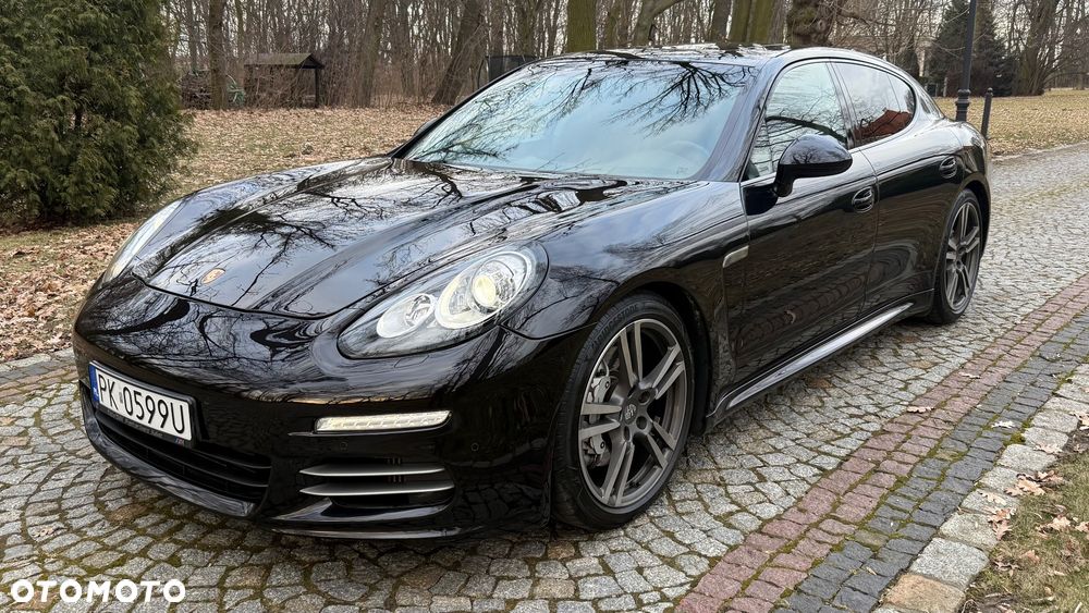 Porsche Panamera 4S - 1