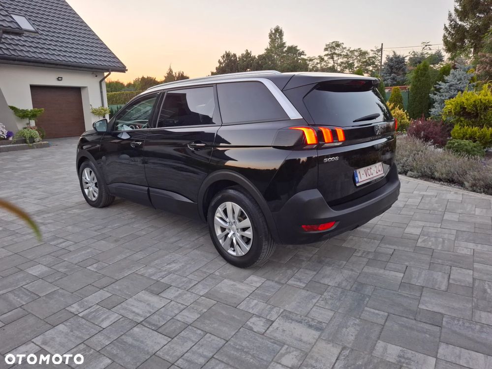 Peugeot 5008 HDI 115 Allure - 9
