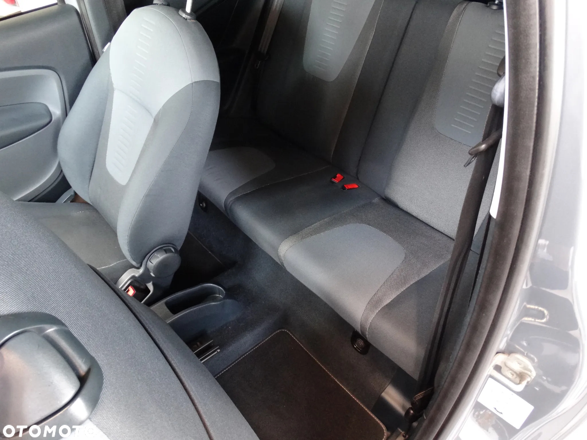 Ford KA 1.2 Digital - 26