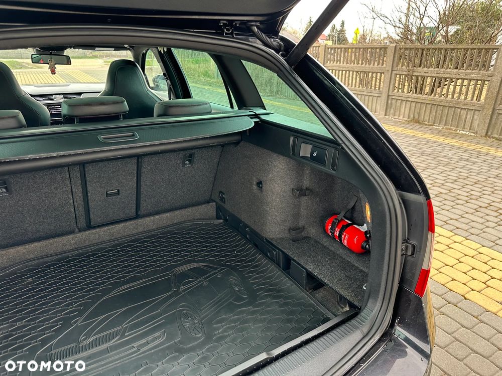 Skoda Octavia 2.0 TDI DSG RS - 18