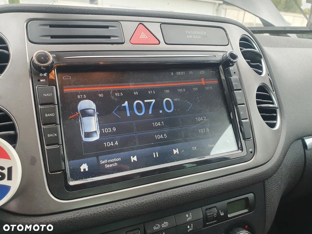 Volkswagen Tiguan - 9