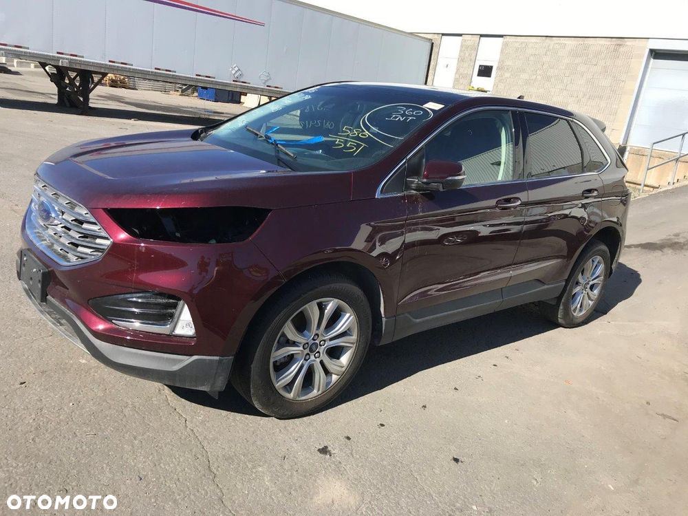 Ford Edge 2.0 EcoBlue Twin-Turbo 4WD Titanium - 24