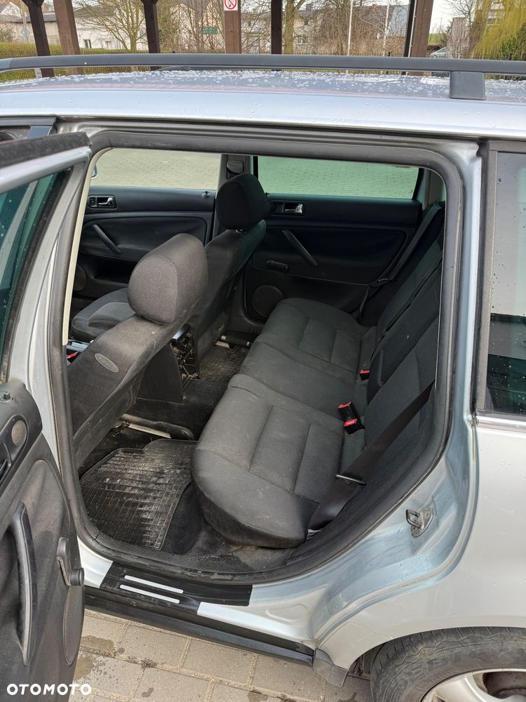 Volkswagen Passat 1.9 TDI Comfortline - 7