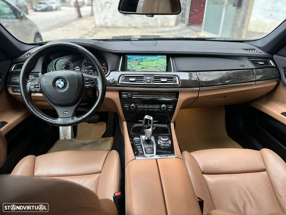 BMW 730 d xDrive Pack M - 12