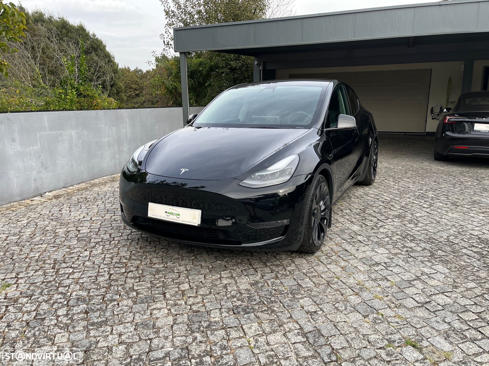 Tesla Model Y Performance Dual Motor AWD - 1